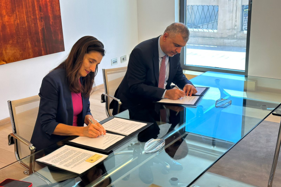 Alessandra-Ricci-Amministratore-Delegato-di-SACE-e-H.E.-Dr.-Mohammed-Al-Darraji-Consigliere-Tecnico-del-Primo-Ministro-e-Presidente-del-Comitato-Superi