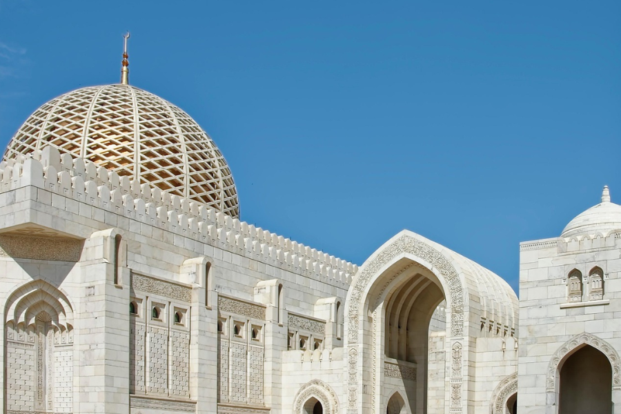Articolo 2 - Oman tra passato e futuro